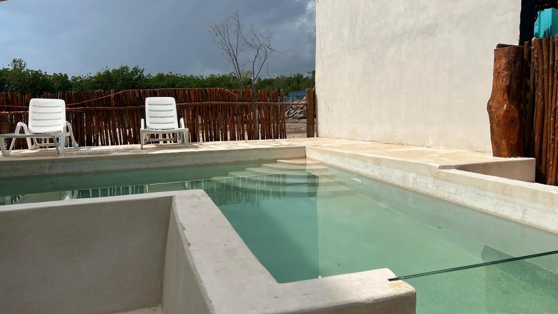 Junglebox Hotel Puerto Morelos